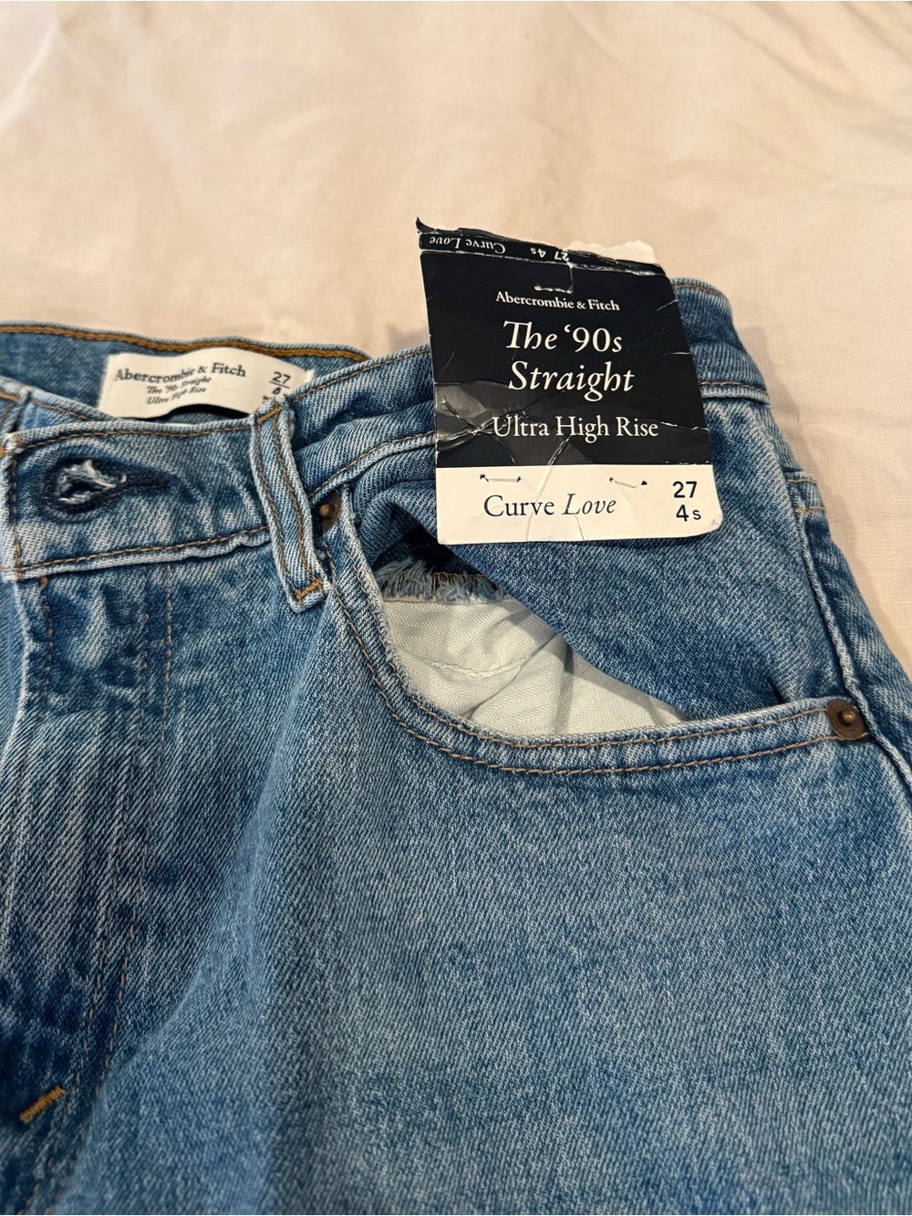 Abercrombie & Fitch The 90’s Straight Ultra High Rise Curve Love Jeans NWT - Picture 2 of 4